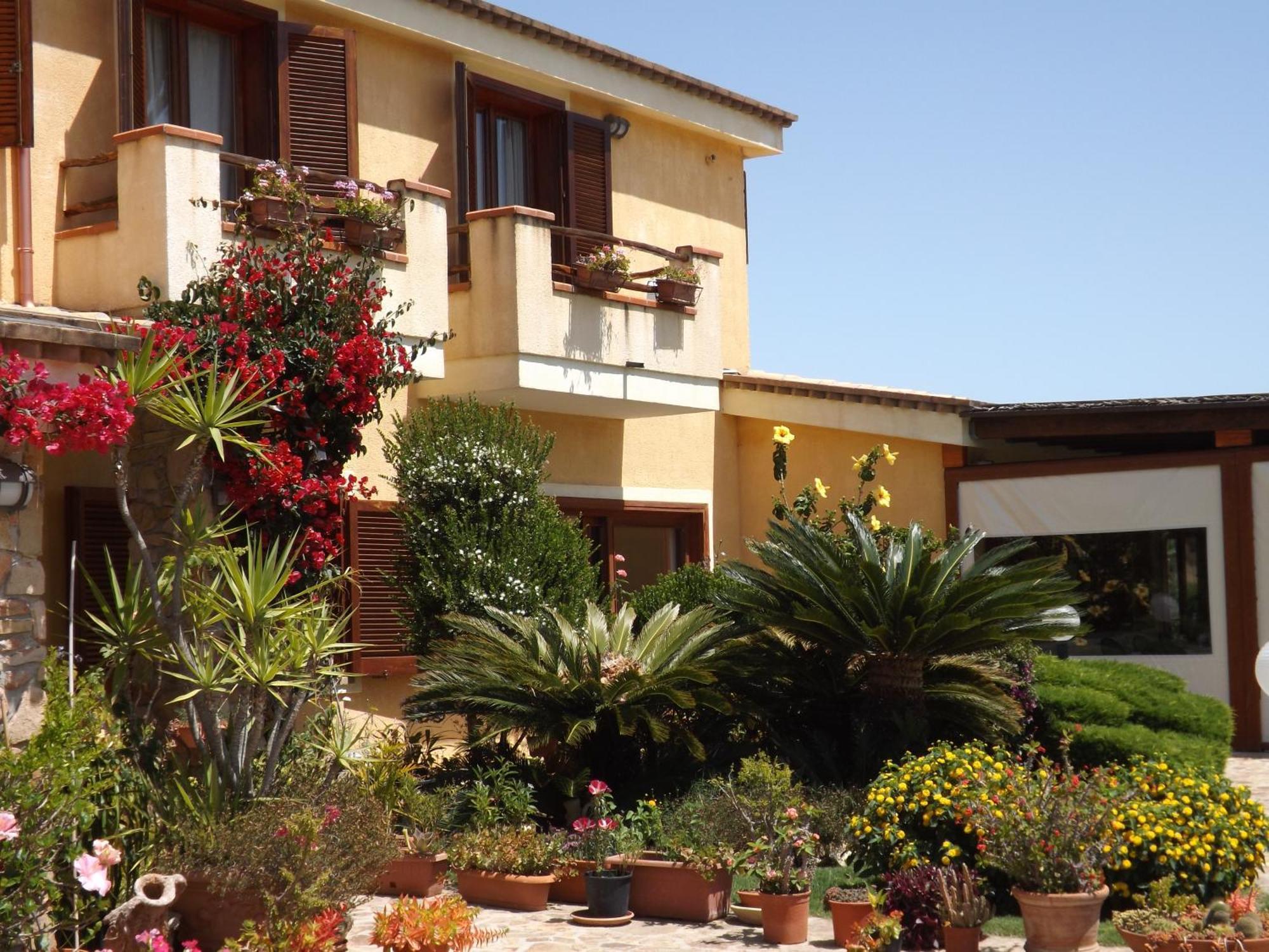 Le Anfore Hotel Villasimius Dış mekan fotoğraf