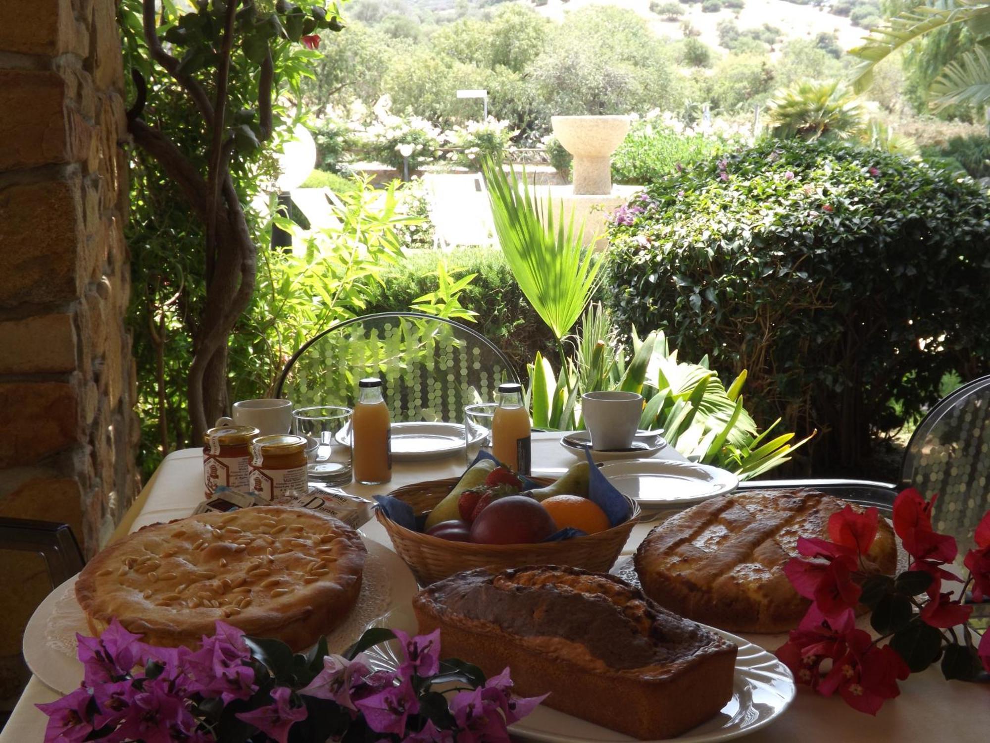 Le Anfore Hotel Villasimius Dış mekan fotoğraf