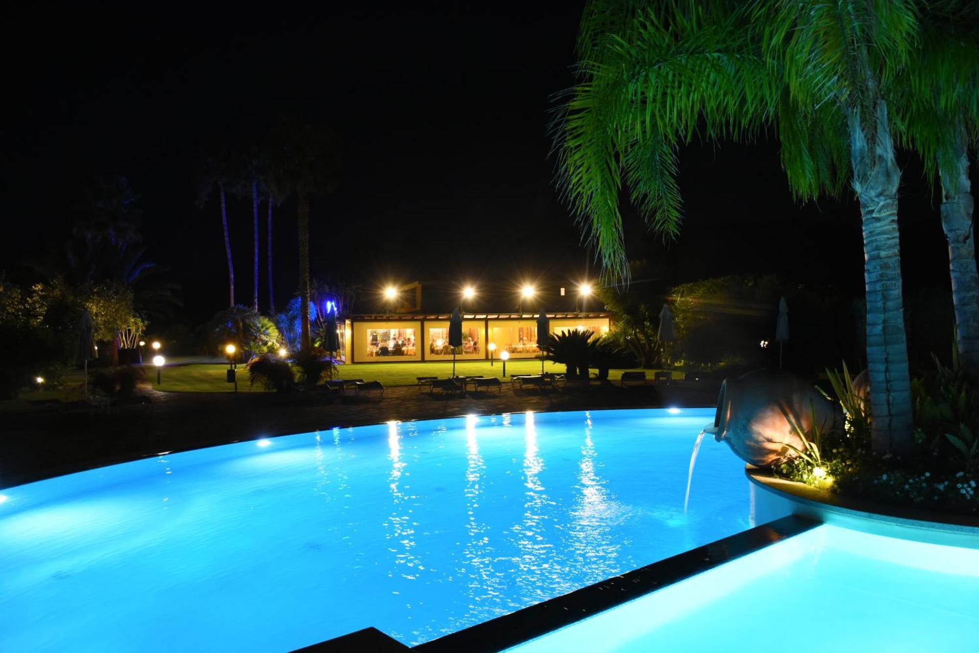 Le Anfore Hotel Villasimius Dış mekan fotoğraf