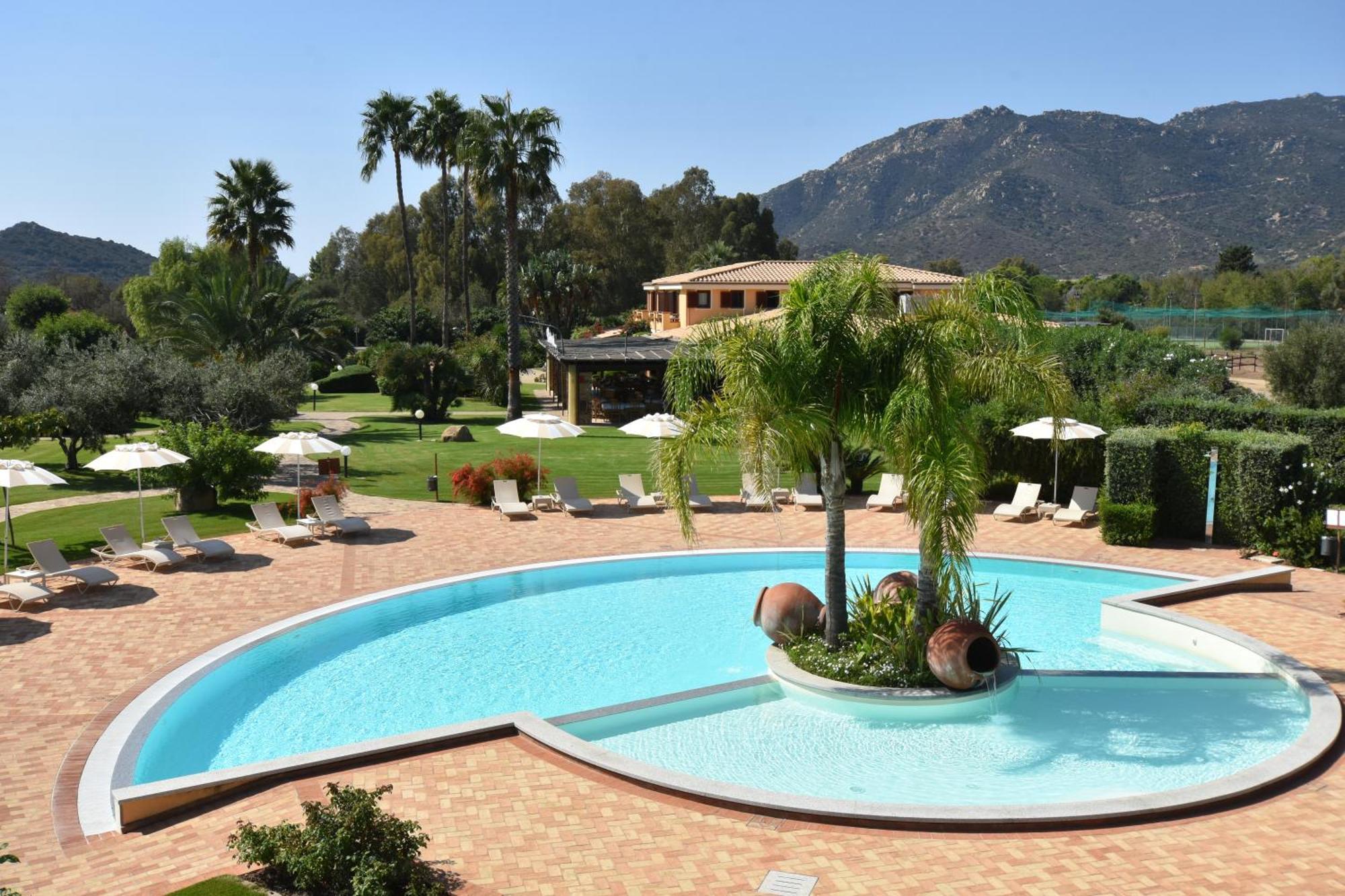 Le Anfore Hotel Villasimius Dış mekan fotoğraf