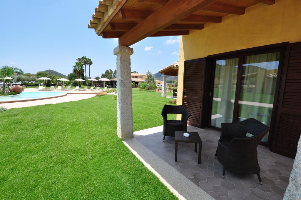 Le Anfore Hotel Villasimius Dış mekan fotoğraf