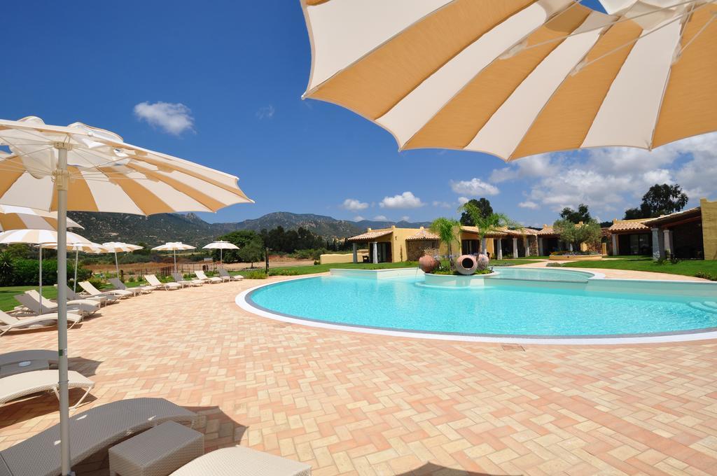 Le Anfore Hotel Villasimius Dış mekan fotoğraf
