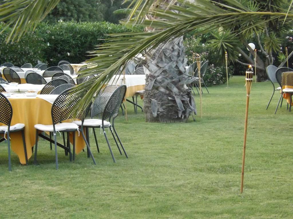Le Anfore Hotel Villasimius Dış mekan fotoğraf