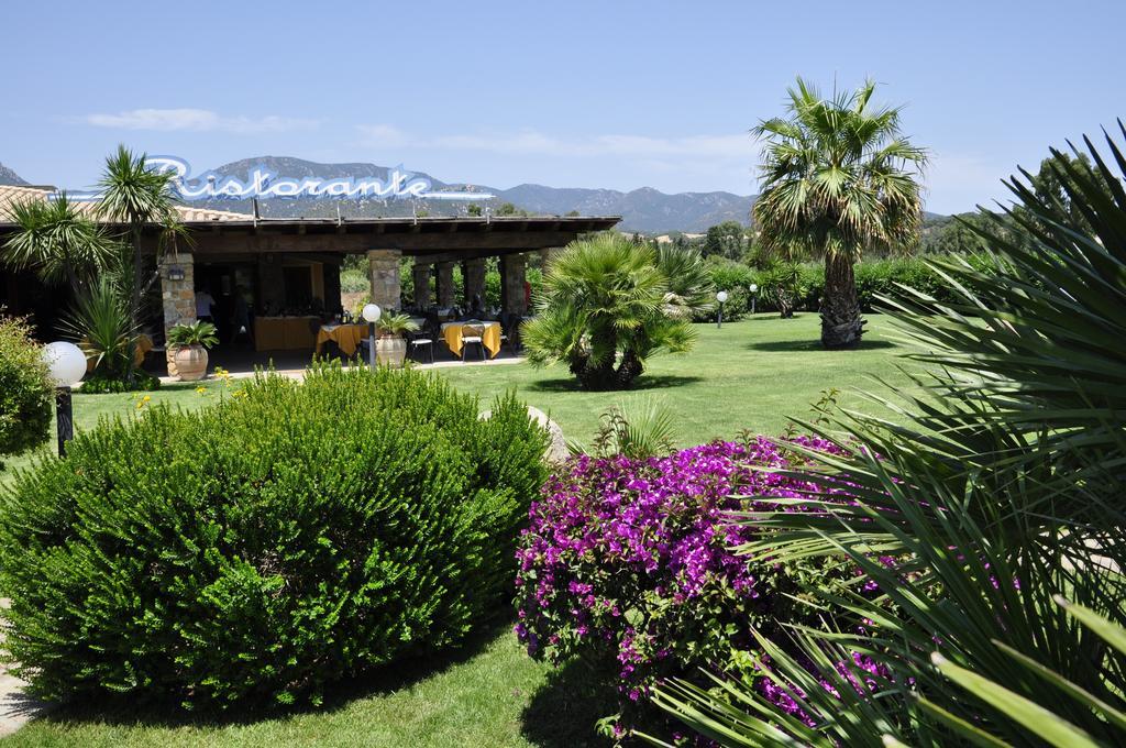 Le Anfore Hotel Villasimius Dış mekan fotoğraf