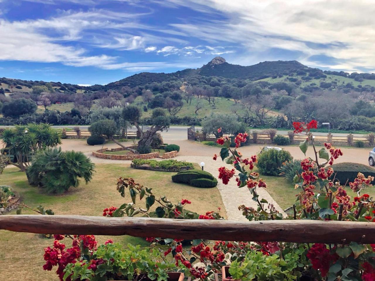 Le Anfore Hotel Villasimius Dış mekan fotoğraf